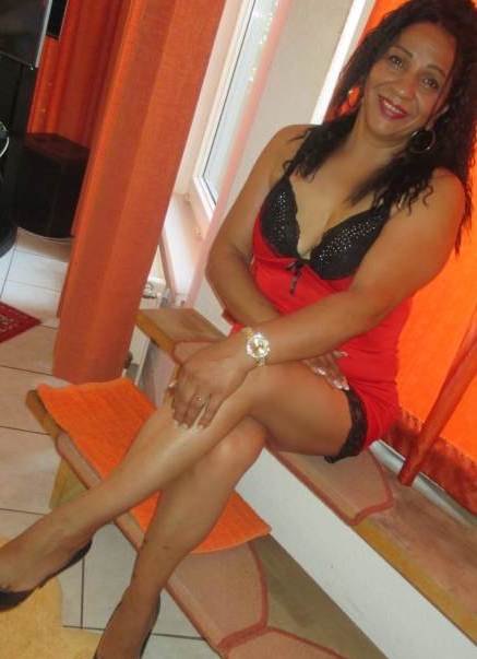 Natalie ** 30 Jahre ** 161 cm